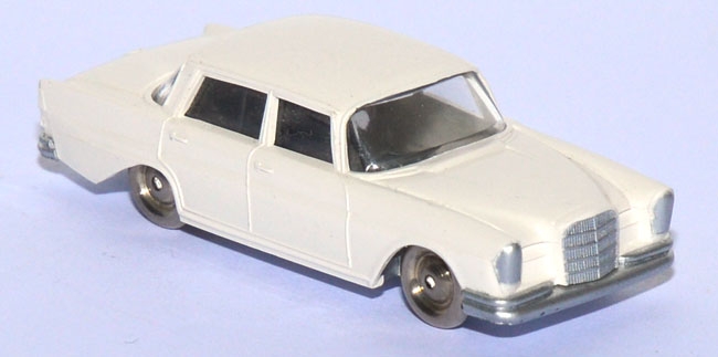 Mercedes-Benz 220 S weiß