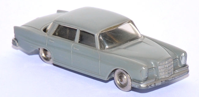 Mercedes-Benz 220 S grau