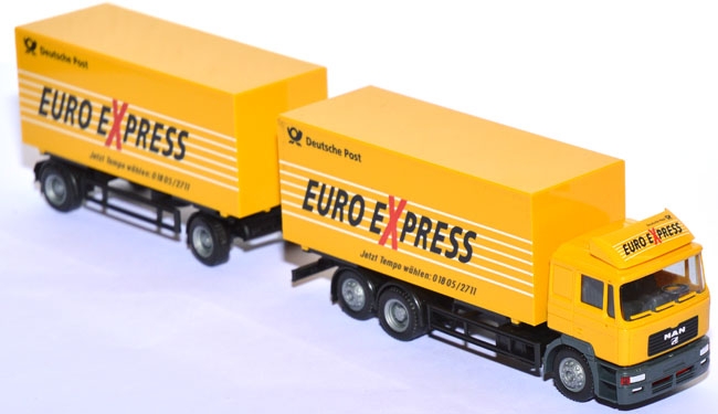 MAN F2000 EVO Wechselkofferhängerzug Deutsche Post Euro Express gelb