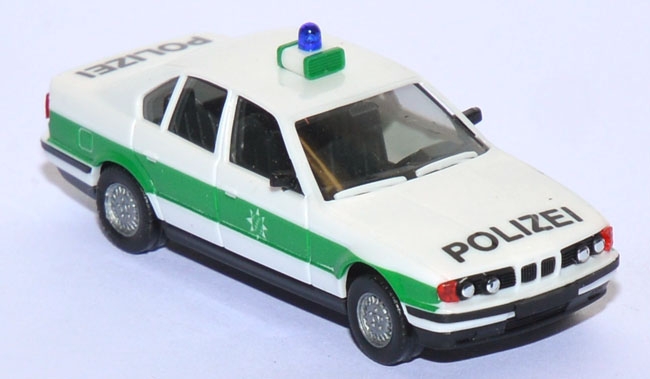 BMW 525i (E34) bayrische Polizei grün