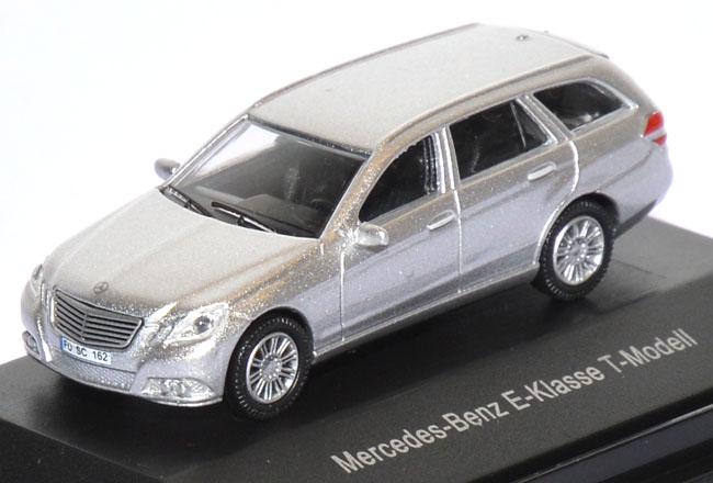 Mercedes-Benz E-Klasse T-Modell silber