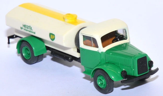 Mercedes-​​Benz L 4500 Tankwagen Heizöl BP International