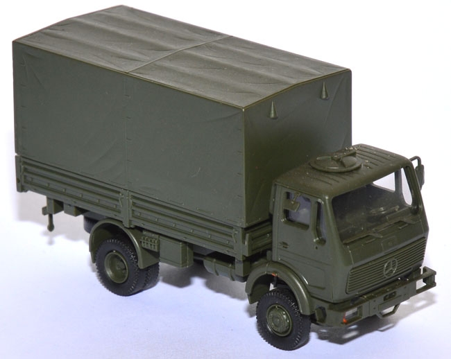 Mercedes-Benz NG 1017 A 4x4 Pritschen-LKW mit Plane Militär