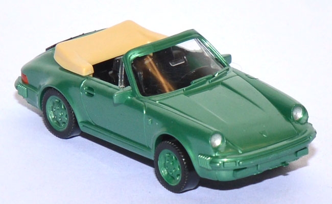 Porsche 911 SC Cabriolet patinagrünmetallic