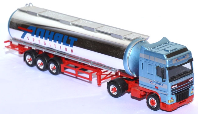 DAF 85 CF JumboChromtank-​Sattelzug Anhalt blaumetallic