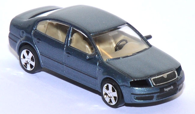 Skoda Superb blaumetallic