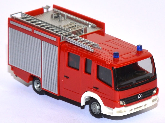 Mercedes-​Benz Atego LF 10/6 Feuerwehr rot