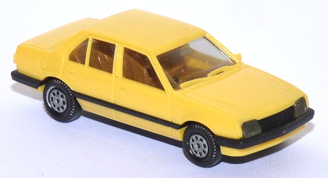 Opel Ascona C Stufenheck blassgelb