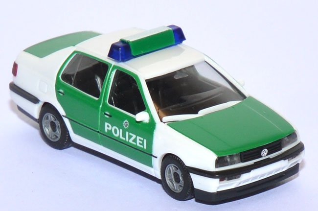 VW Vento Polizei Sachsen grün