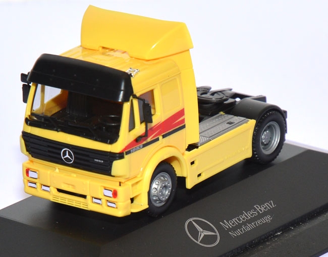 Mercedes-Benz SK 1853 Solozugmaschine gelb