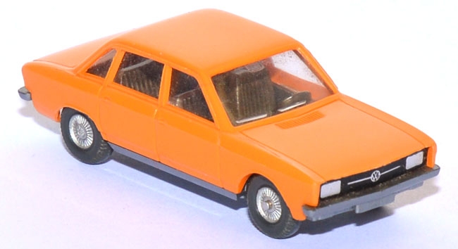 VW K 70 Limousine hellorangegelb