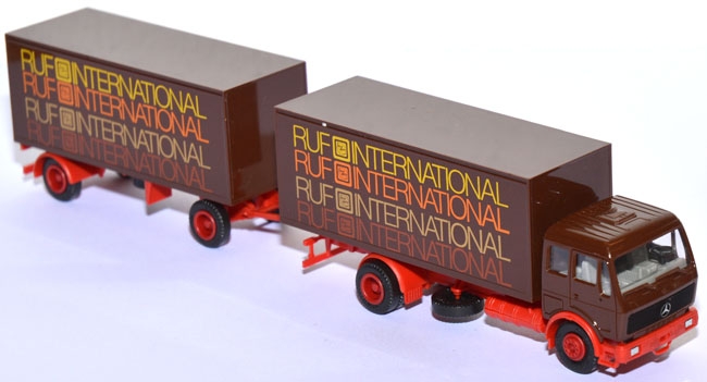 Mercedes-​​​Benz SK Kofferlastzug Ruf International