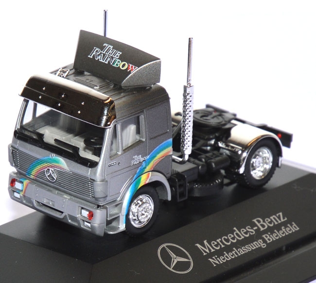 Mercedes-Benz SK 1748 Solozugmaschine - The Rainbow - Niederlassung Bielefeld silber