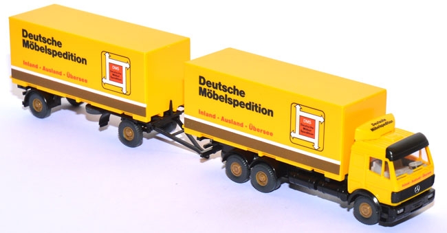 Mercedes-​​​Benz SK 2435 Wechselkofferlastzug Deutsche Möbelspedition