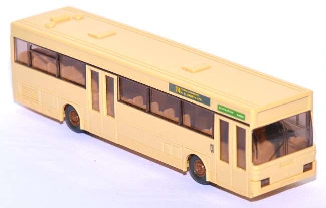 Mercedes-​Benz O 405 Stadtbus # 74 hellbeige