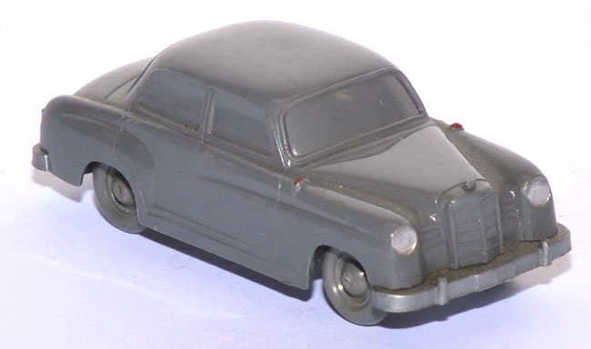 Mercedes-​Benz 180 basaltgrau unverglast