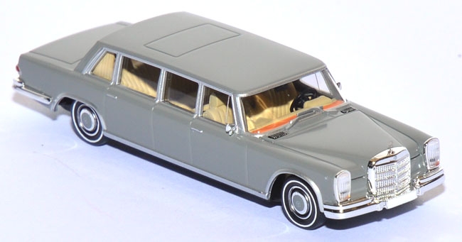 Mercedes-Benz 600 Pullman grau