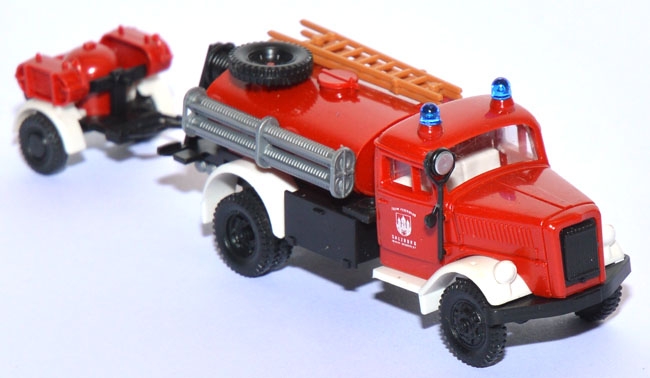 Opel Blitz 1939 TLF 15 mit Pulverlöschanhänger Feuerwehr Salzburg