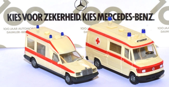 Mercedes-​​​​​​​​Benz-​Auftragspackung 100 Jahre Automobil - Rotes Kreuz Niederlande