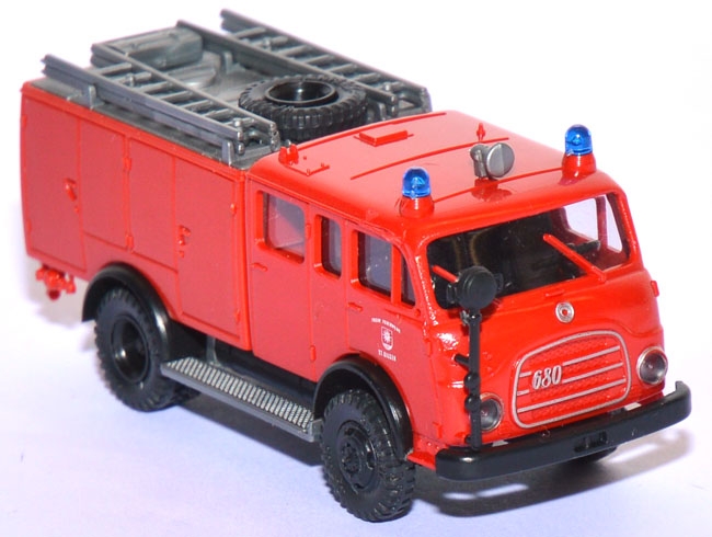 Steyr 680 TLF-A 2000 Feuerwehr St. Gilgen rot