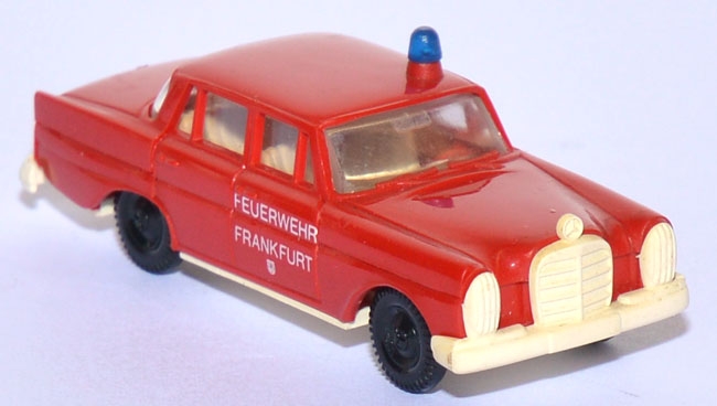 Mercedes-Benz 220 S Feuerwehr Frankfurt rot