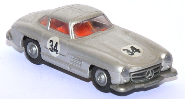 Mercedes-​Benz 300 SL Flügeltürer #34 silber