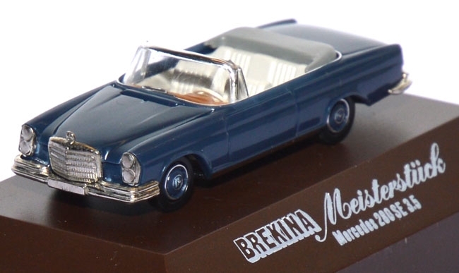 Mercedes-​Benz 280 SE 3,5 Cabriolet (W111) offen blau