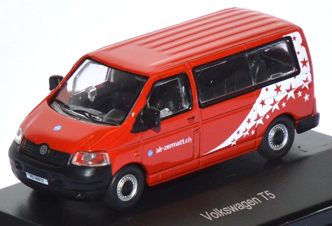 VW T5 Bus air-zermatt.ch rot