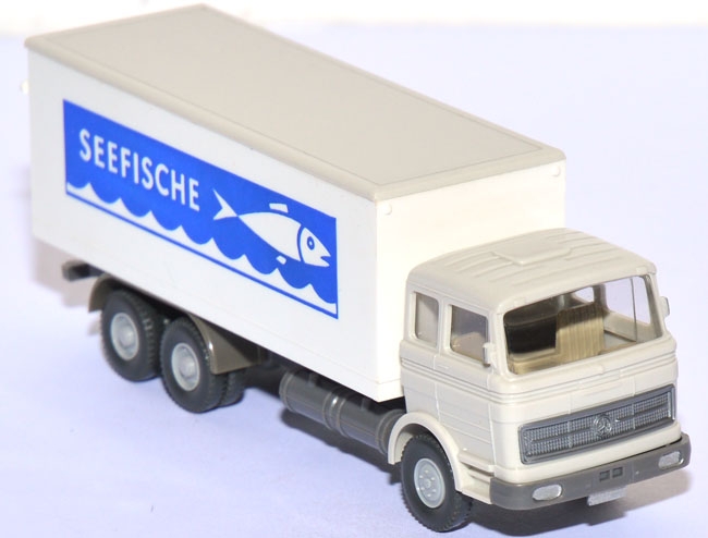 Mercedes-Benz LP 2232 Koffer-LKW Seefische grauweiß