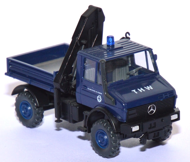 Mercedes-​​​Benz Unimog U 1850 mit Ladekran THW hellstahlblau