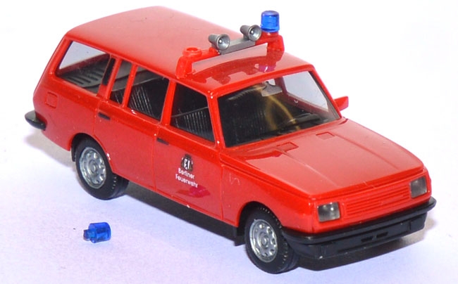 Wartburg 353 ´85 Tourist Feuerwehr Berlin rot