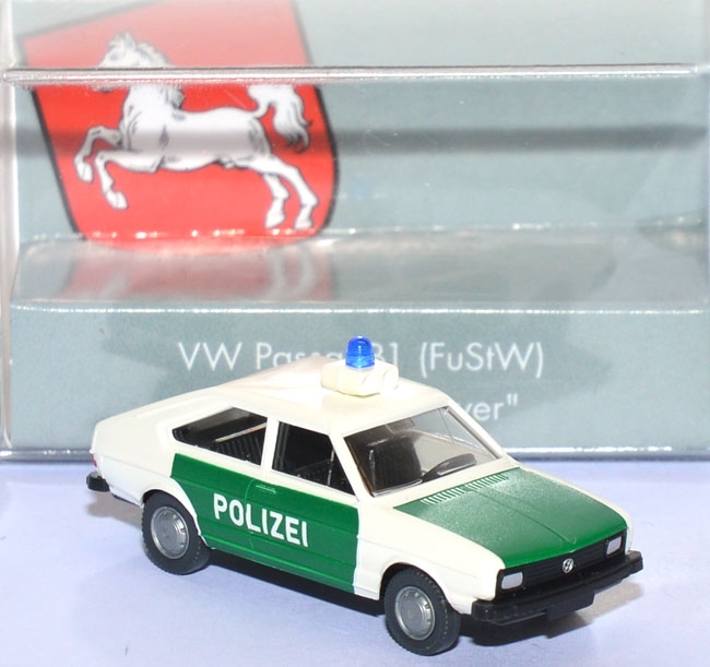 VW Passat B1 (FuStW) Polizei Hannover grün