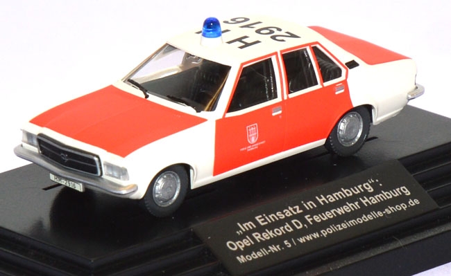 Opel Rekord D Feuerwehr Hamburg leuchtrot