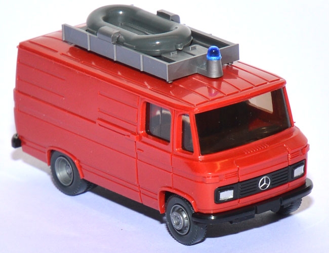 Mercedes-​Benz L 406 Kasten Wasserrettung Feuerwehr rot