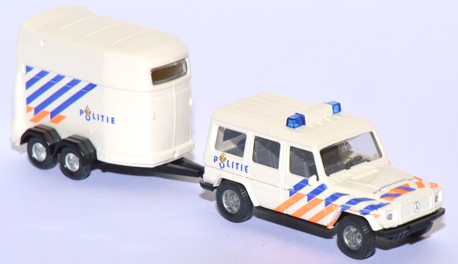 Mercedes-​Benz 320 G Pferdetransport Polizei Niederlande