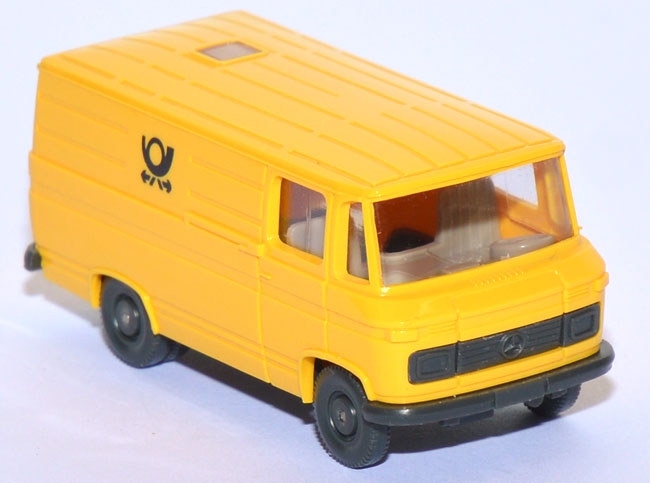 Mercedes-​​​​​Benz L 406 Kasten Deutsche Post gelb