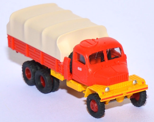 Praga V3S Pritschen-​​​​​​​LKW mit Plane Prototyp rot 1:120 / TT