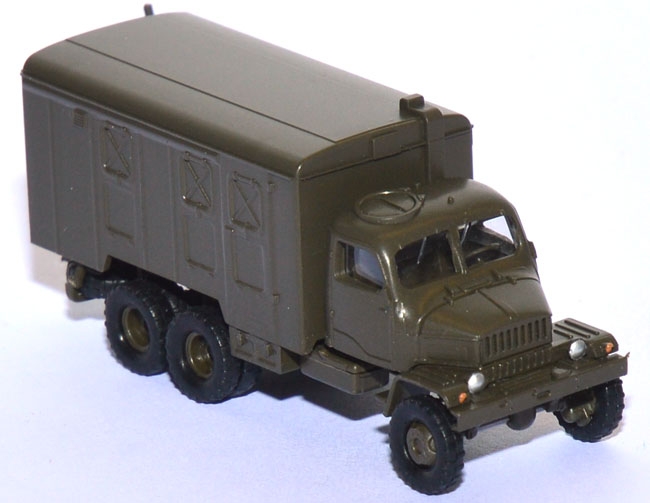 Praga V3S Koffer-​LKW Typ 1 Militär grün 1:120 / TT