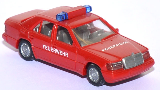 Mercedes-Benz E-Klasse ELW Feuerwehr rot