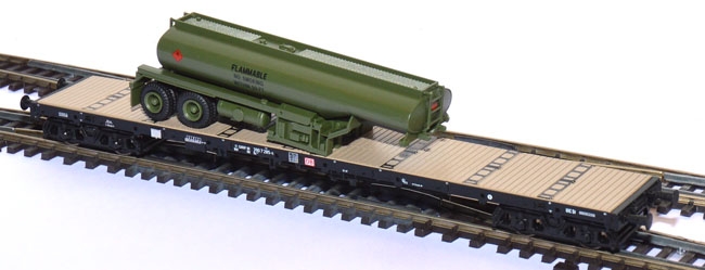 Rungenwagen DB von Bahntransport Tanksattelzug US-Army Militär