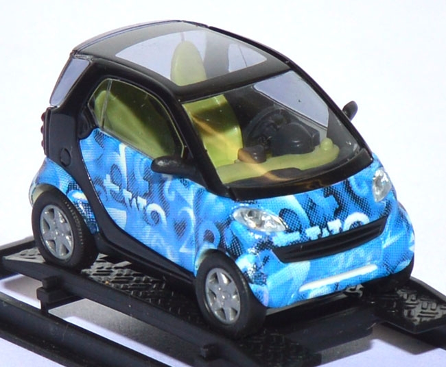 Smart City Coupe two