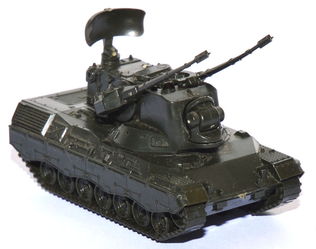 Panzer BW-​Flakpanzer 1 Leopard A 4 Armee / Militär grün