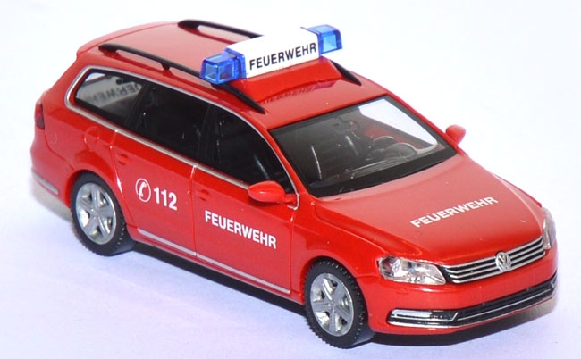 VW Passat B7 Variant Feuerwehr rot