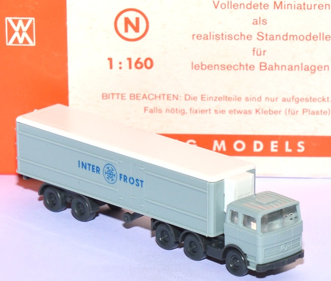 Mercedes-​Benz LPS 2224 Kühlkoffersattelzug Interfrost