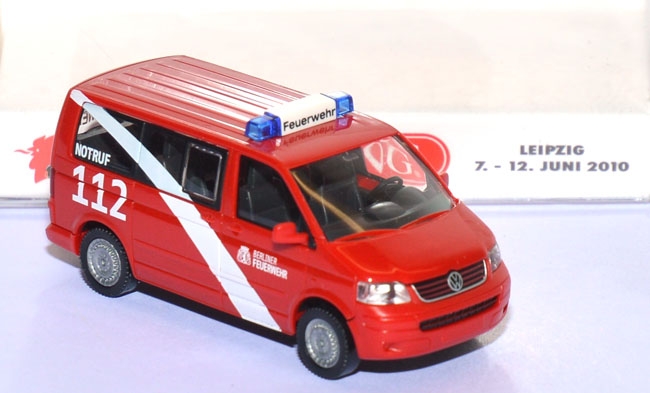 VW T5 Bus Berliner Feuerwehr rot