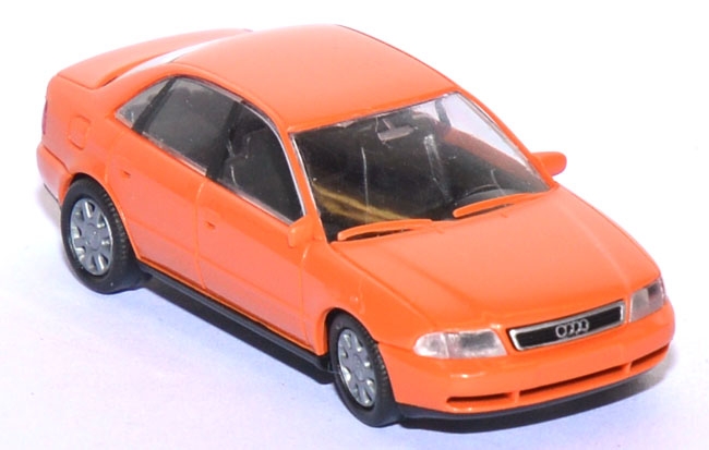 Audi A4 Limousine (B5) orange