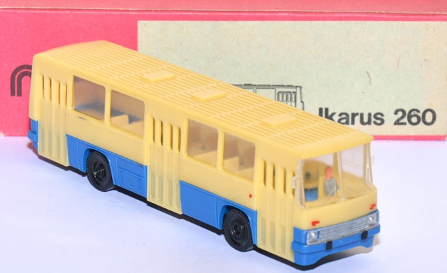 Ikarus 260 Stadtbus creme