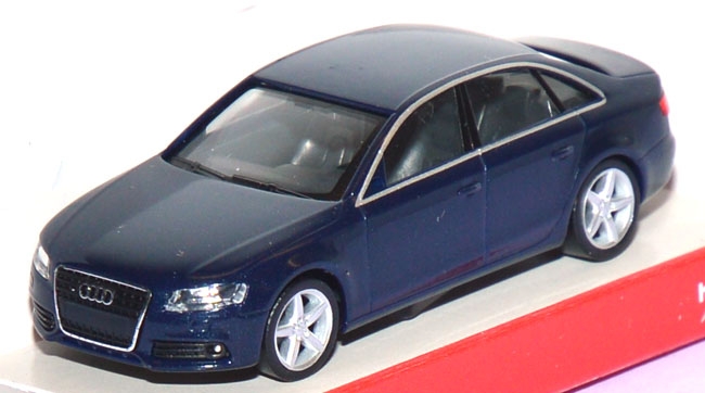 Audi A4 (B8) Limousine dunkelblaumetallic