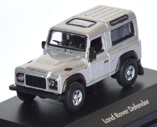 Land Rover Defender silber