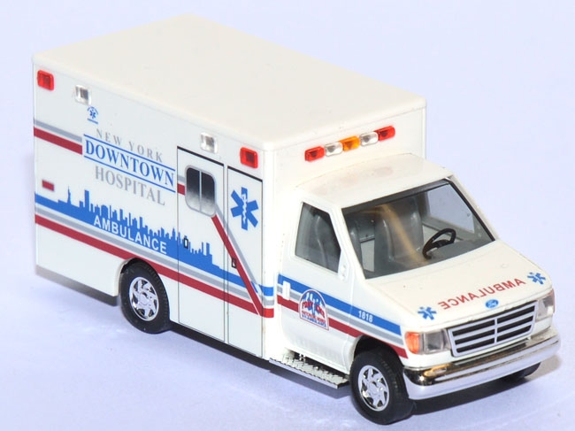 Ford E-350 Ambulance Downtown Hospital New York 41837